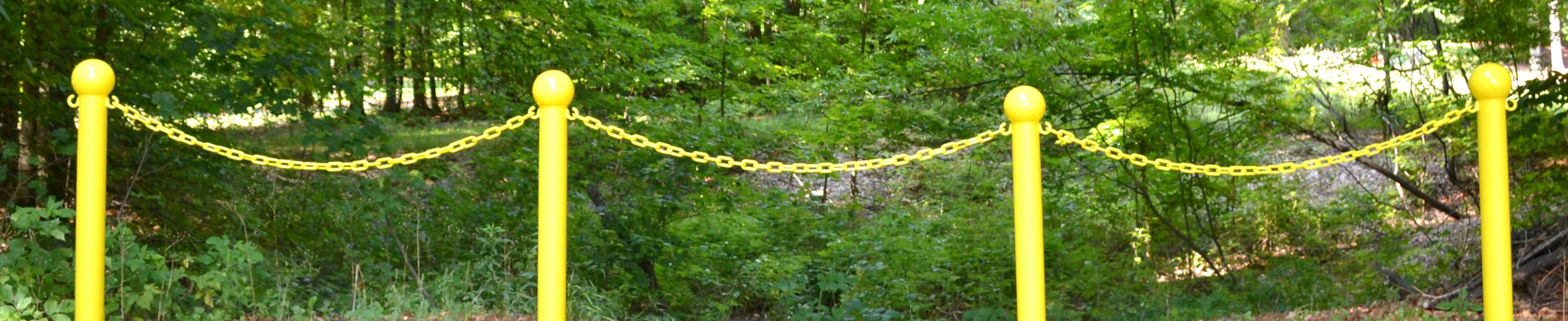 Yellow Plastic Chain and Yellow Plastic Stanchions Sold in Bulk